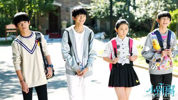 28岁荣获金马奖10项最佳女主角奖,8岁女孩获得百花奖