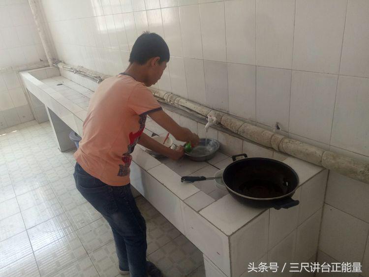 我们身边的最美少年—三门峡市渑池县果园中学茹屹林