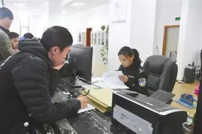 驾驶证a2降级可以在异地办理吗,驾驶证a2证最新年审规定