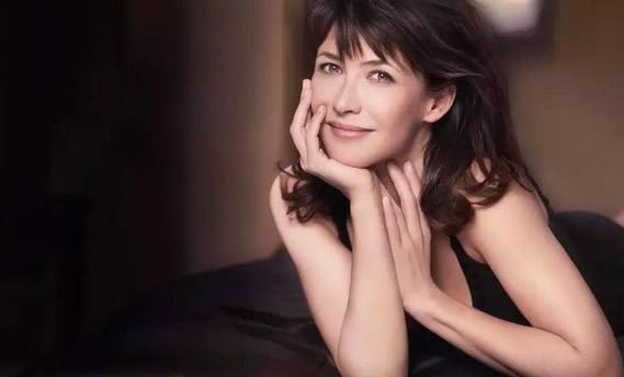 欧洲之旅法国巴黎游览 (不可不去的世界浪漫之都法国巴黎)