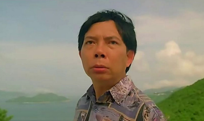 大师兄铁头功唱歌,铁头功大师兄倒立