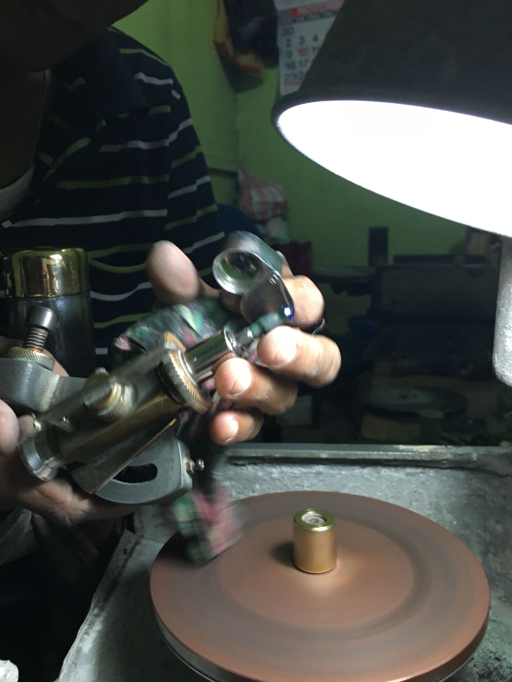 去斯里兰卡买蓝宝石注意事项,怎么看斯里兰卡蓝宝石