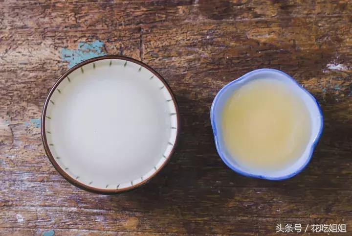 炸猪油渣怎么做到蓬松,怎样炸猪油渣又酥又脆