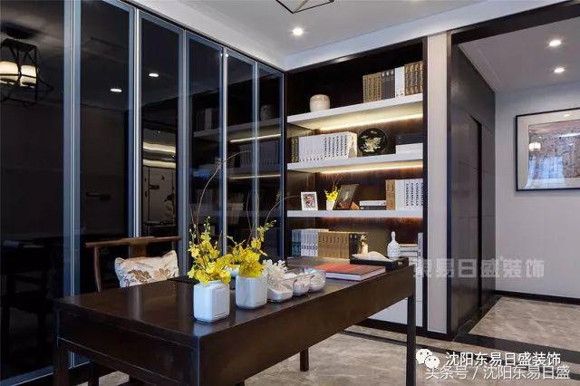 碧桂园独栋别墅外观实景,广州番禺华南碧桂园翠山蓝天别墅