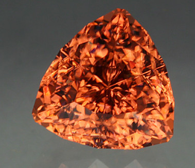 锆石有颜色的图片欣赏,宝石欣赏蓝锆石