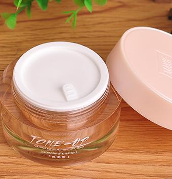 玛丽黛佳新款素颜霜好用还是老款,玛丽黛佳素颜霜怎么样好用吗