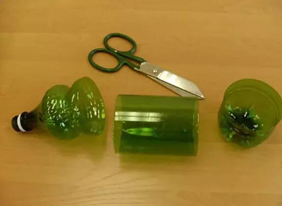 矿泉水瓶手工幼儿园视频,幼儿园手工制作矿泉水瓶飞机