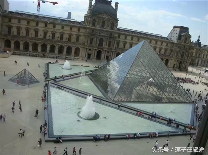 走在法国巴黎街头风景,漫步巴黎旅游随笔