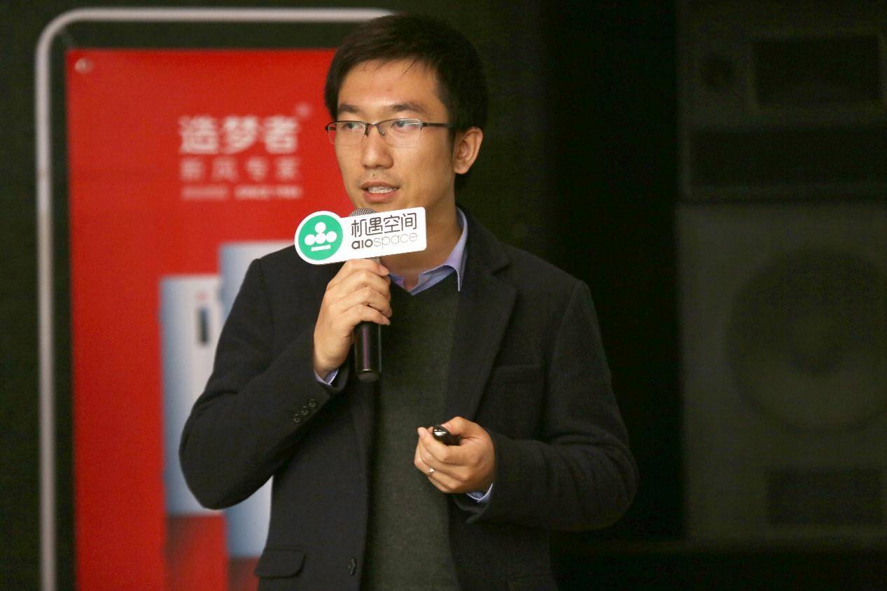 零雾霾共享健身舱来袭，网友：冬日里可以任*虐性**待腹肌了