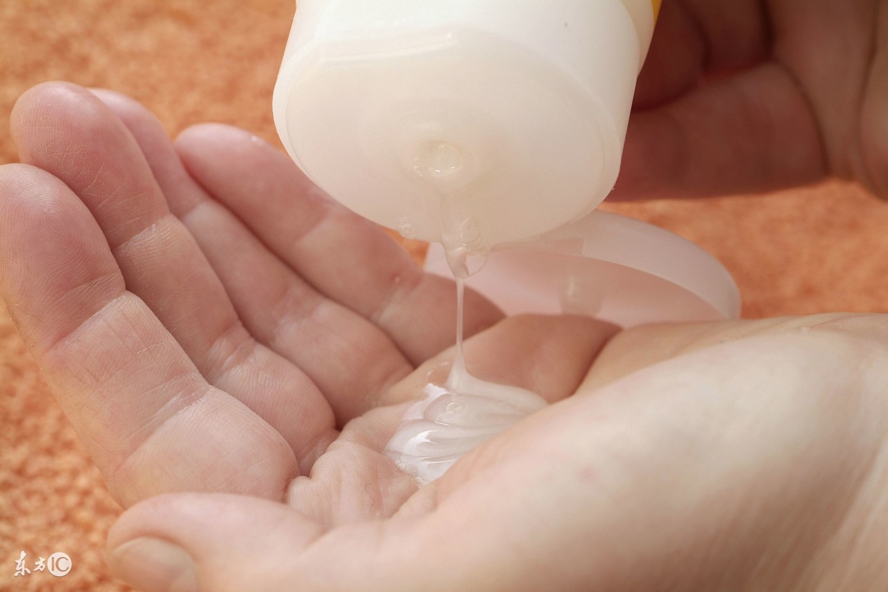 皮衣多久清洗一次比较好,皮衣如何清洗和保养在家