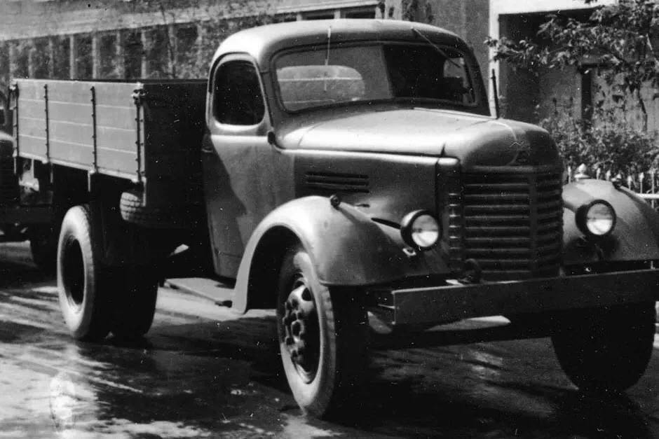 三个女生挑战蒙眼猜男生,比亚迪f3为什么说是一代神车