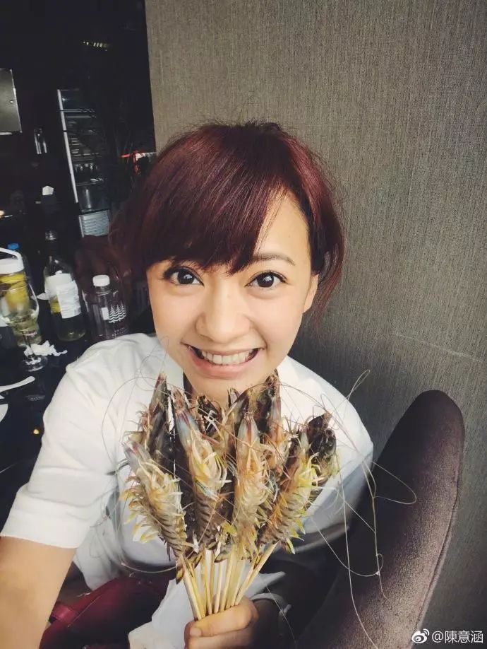 如何让自己的鼻子看起来很长,如何让大鼻子变小