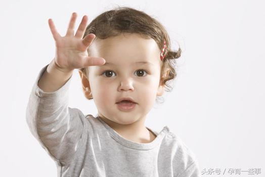 怎么锻炼宝宝的手指6-12个月,周岁宝宝怎么训练手指