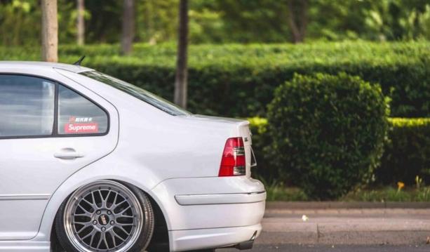 1万5左右的大众宝来,1万块钱买了辆大众宝来