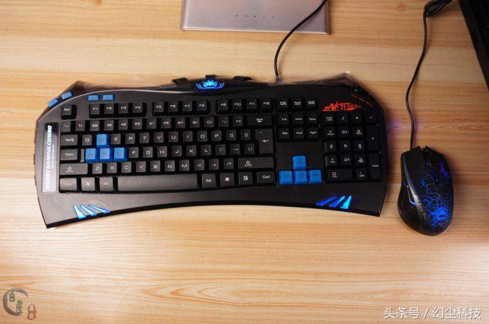 机械键盘价格打下来了,机械键盘价格比前几年降了