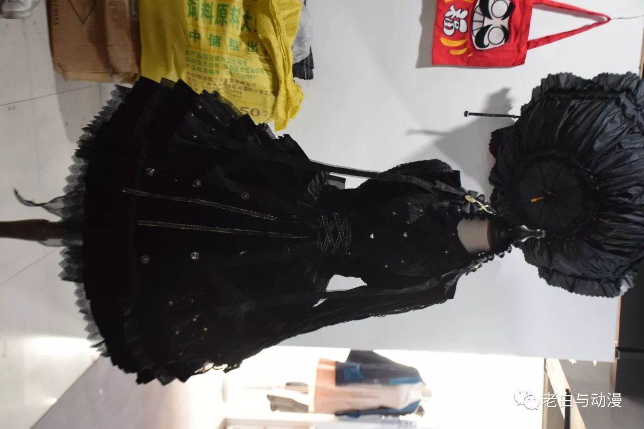 昨天去了一场小型的漫展,感觉又回到了2.5次元