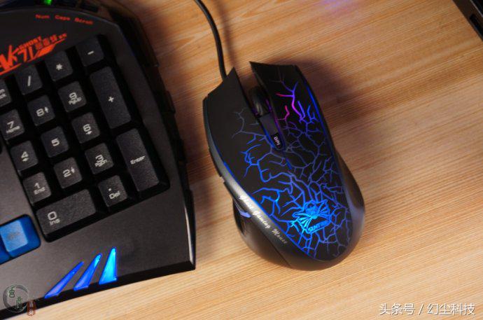 机械键盘价格打下来了,机械键盘价格比前几年降了