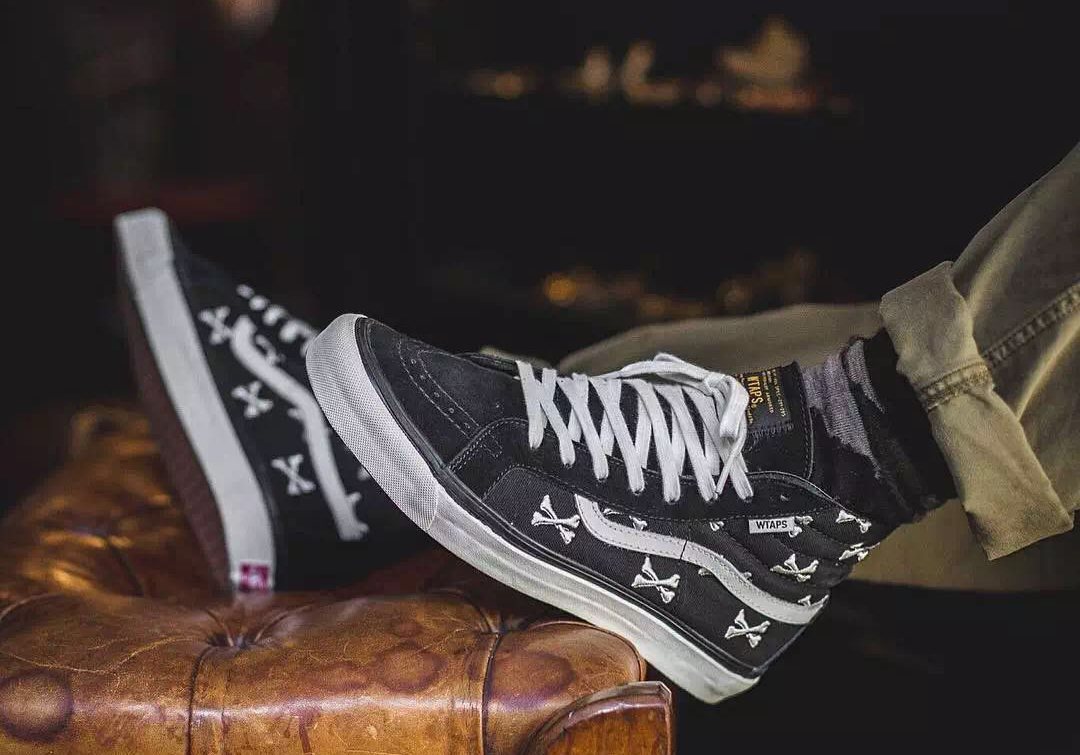 万斯鼠年和张艺兴联名匡威 (匡威万斯联名)