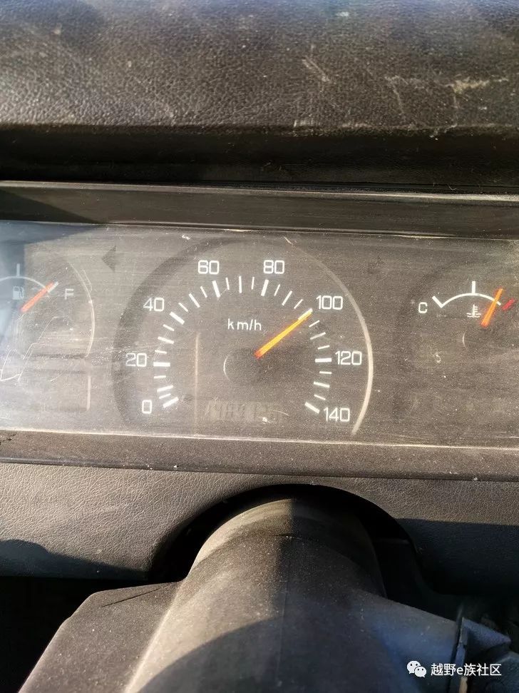 从瑞丽去畹町的路上,去畹町的路上