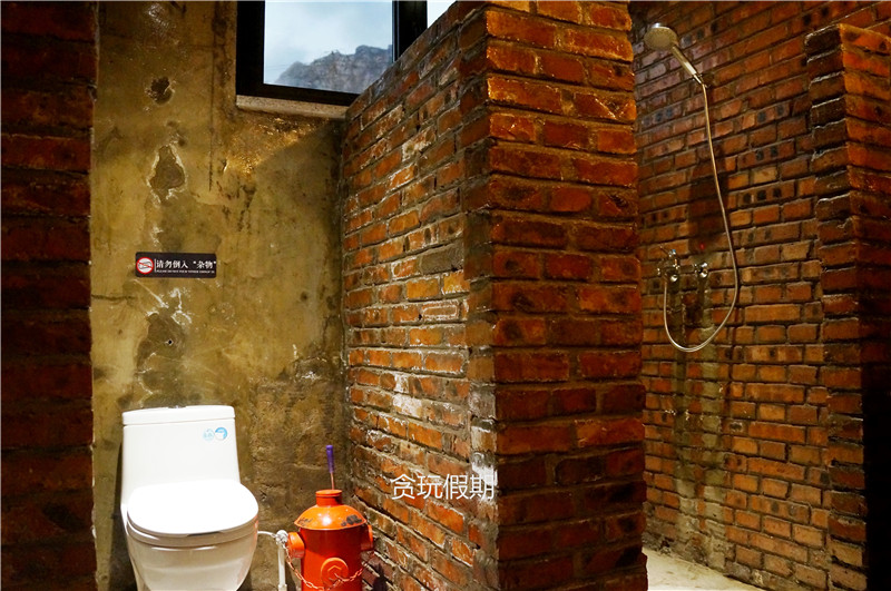 后院，北京越冷它越火，不仅有微墅还有全北京唯一的嘻哈主题房