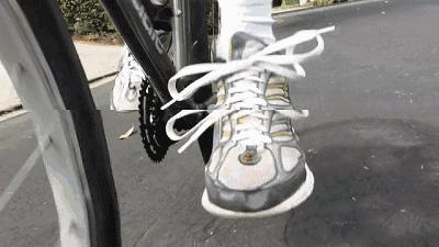 着急起来，一秒帮你解开紧勒的扣子