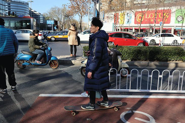 全球首款APS-C画幅变焦卡片机佳能G1XIII评测网友：真不该买单反