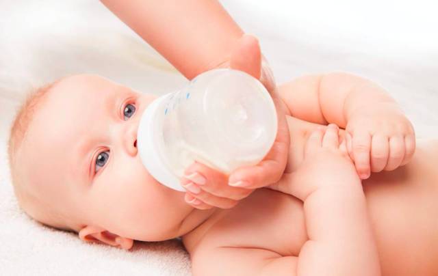 奶睡抱睡就是不睡有妙招,奶睡抱睡如何纠正