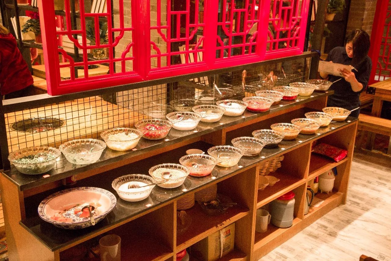 正宗重庆老火锅店逛新城推荐,重庆逛吃之旅本地人推荐的火锅店