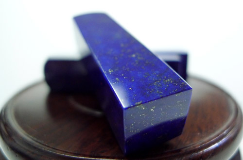 青金石等级划分对照表广告,青金石青金级的价格