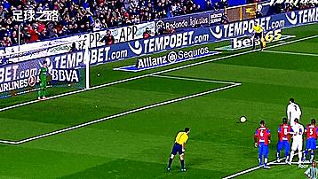 点球大师合作技巧,点球高手经典瞬间