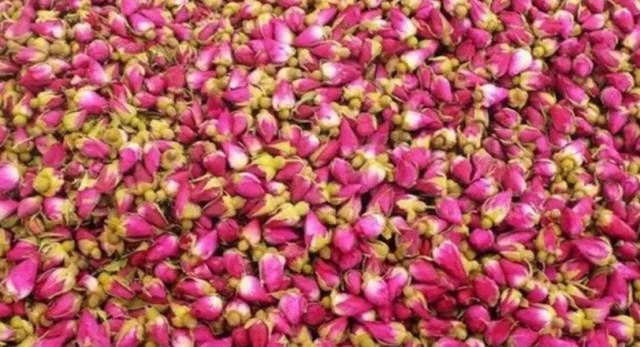 秋天泡脚放什么最好,秋季泡脚药方大全