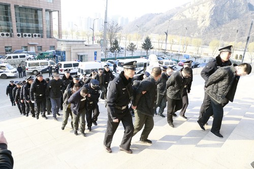 43万诈骗24年后续,百人诈骗团伙诈骗金额高达一个亿