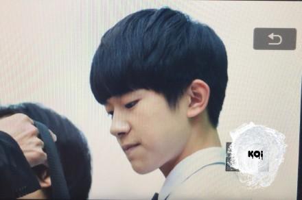 易烊千玺现在的短发发型,易烊千玺换了发型依然那么帅