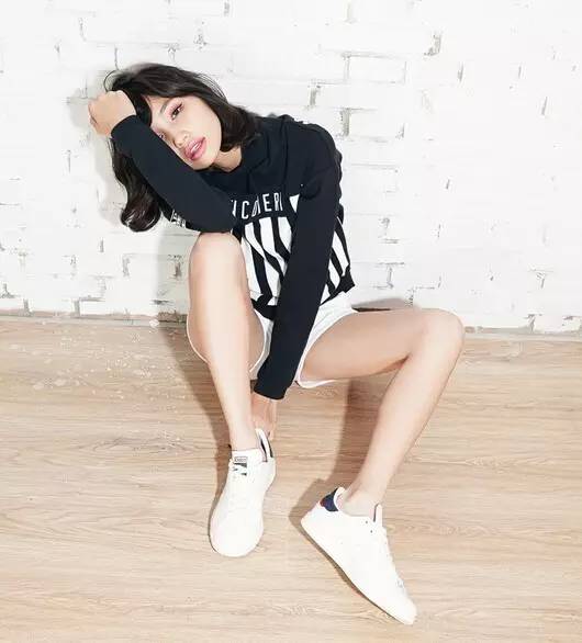 超舒适运动套装穿搭,洋气时髦女运动套装