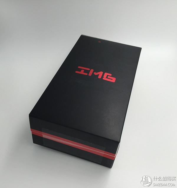 照片还是那个苍姐姐,但陪撸的鼠标却更”色”了I-ROCKSIM6幻彩翼评测,附苍姐签名照