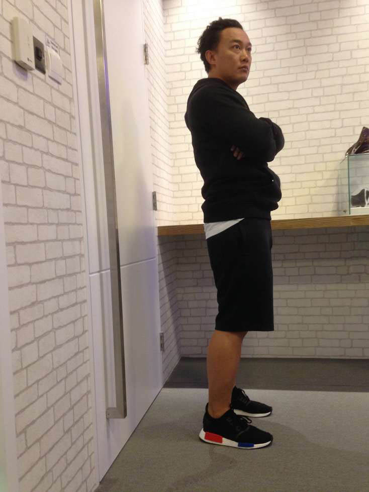 阿迪达斯nmd鞋会越穿越松吗,阿迪达斯tf成人足球鞋