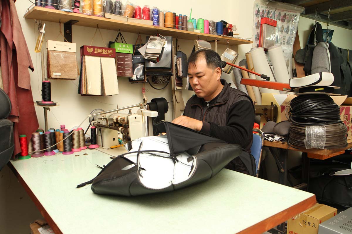 广州白云区汽车内饰座椅翻新修复,座椅内饰翻新修复