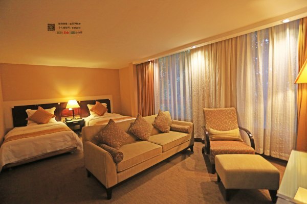 有一种春天叫牡丹花开,有一种春天叫花开艳丽