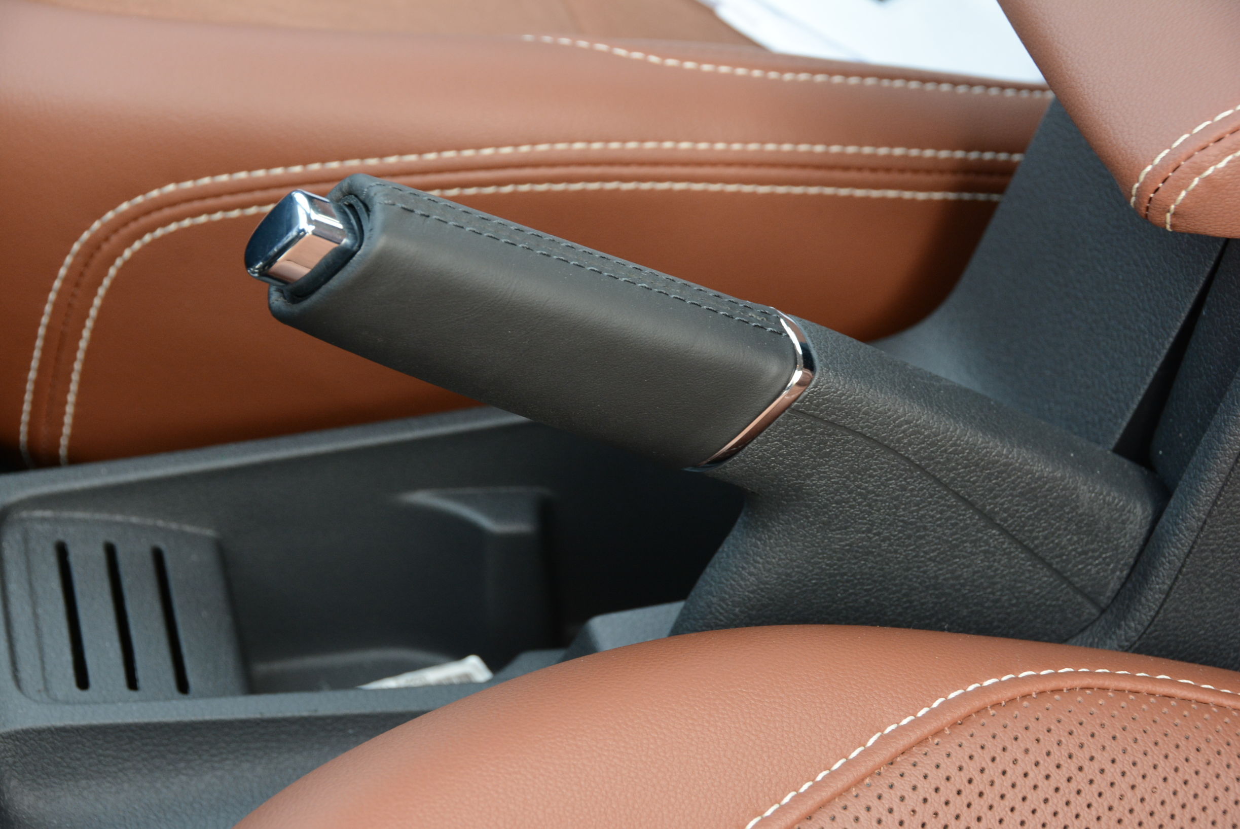 宝来2015款质惠版1.6l自动舒适型,宝来2021款1.5l自动舒适型怎么开