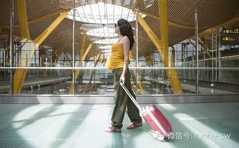 孕妈上厕所时胎儿会怎样,孕妇生宝宝时使劲大便