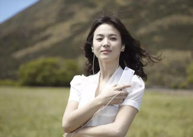 明星看了都想删，那些年不堪的手机代言人