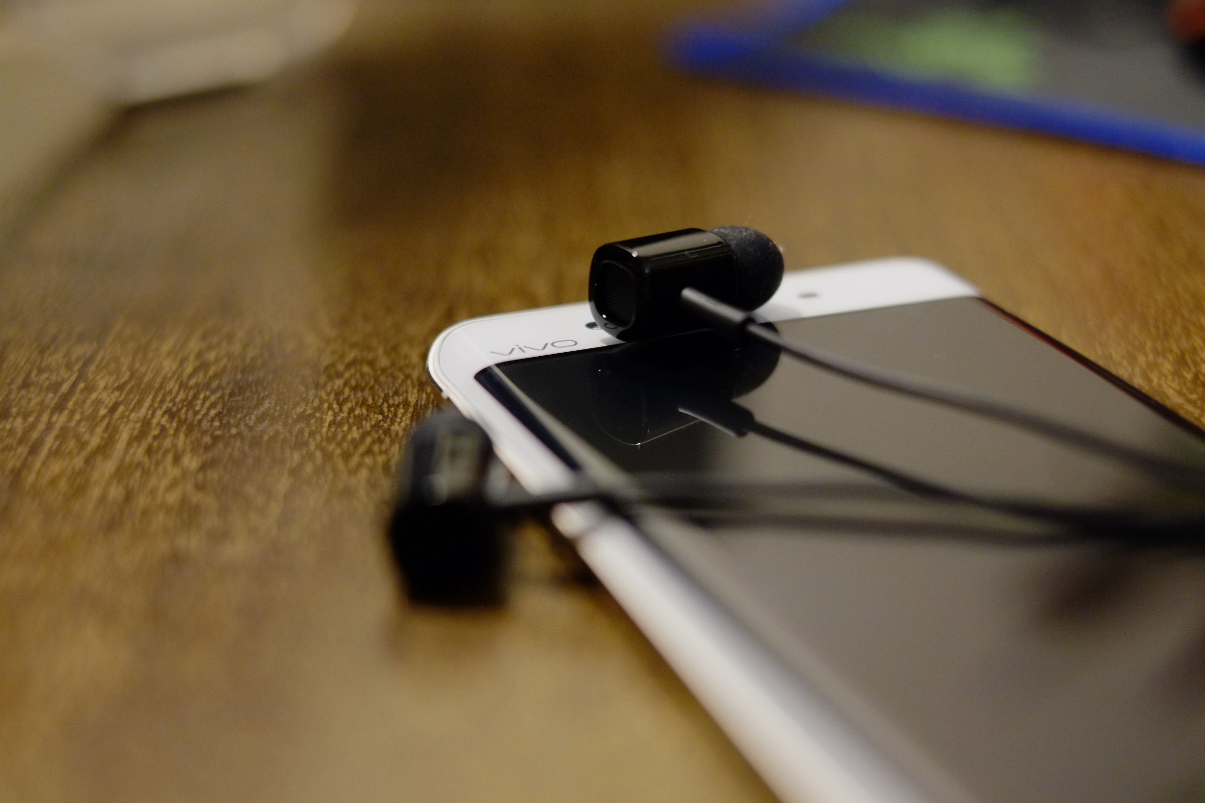 罗永浩新发布的锤子手机,罗永浩锤子