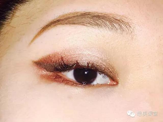 这些眼影盘，怎么也得有一个吧？！