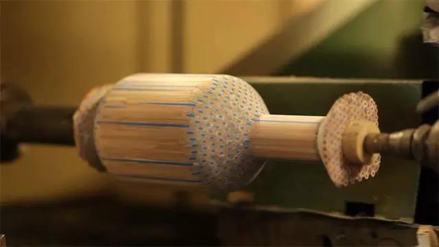 花瓶不只是美女，还可以是铅笔......