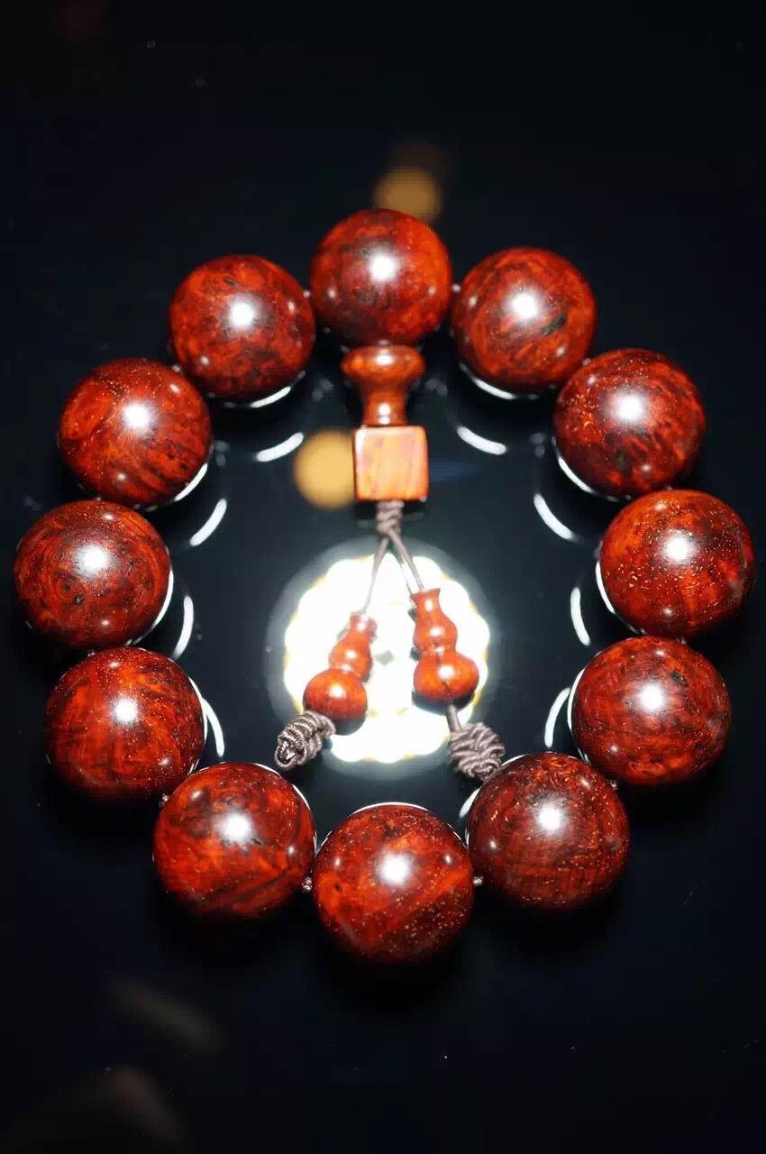 小叶紫檀越盘越亮吗,小叶紫檀怎样盘才能亮