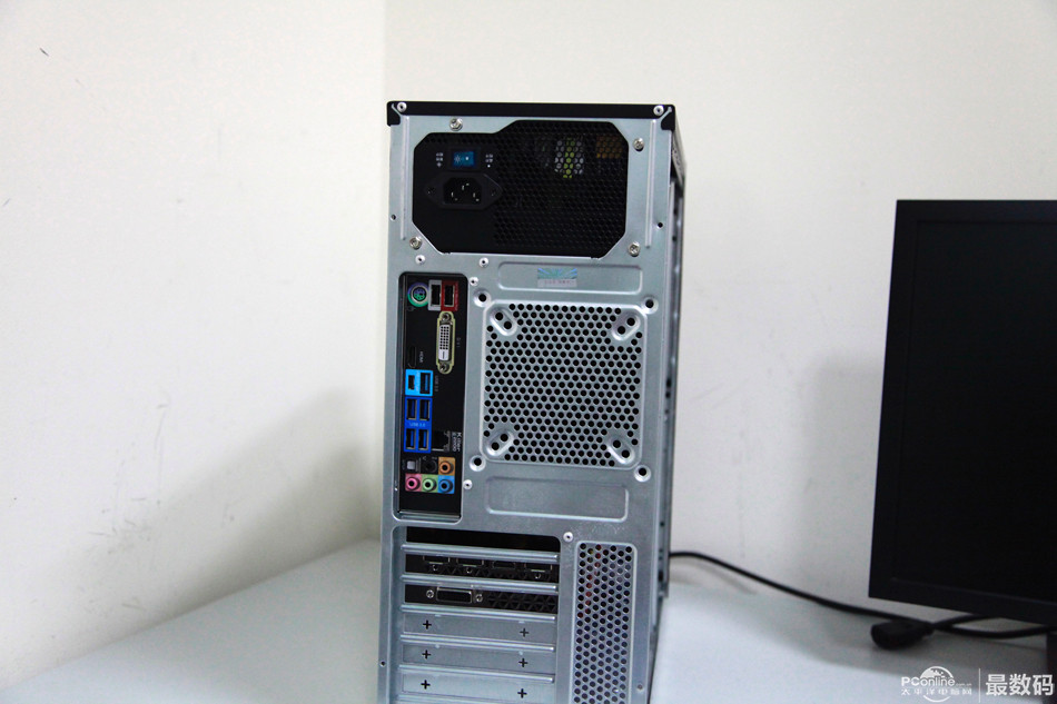 笔电当道但我依旧独宠台式