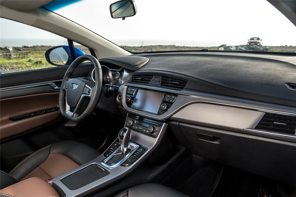 帝豪gs跟远景suv,吉利新款suv帝豪gs