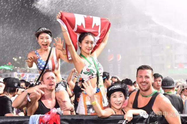 泰国泼水节中国游客,万人空巷的泰国泼水节