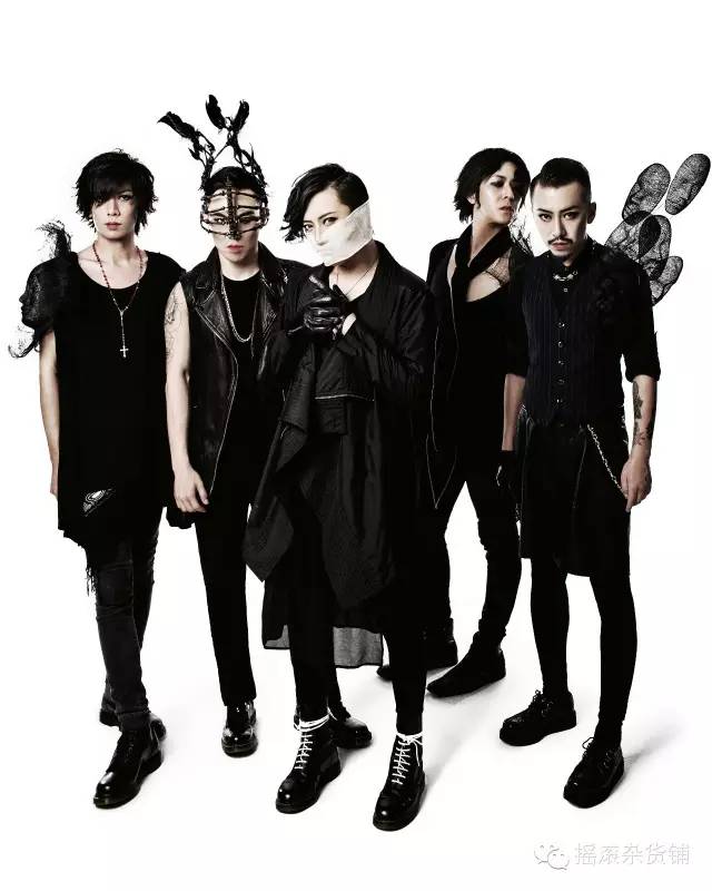 银色灰尘乐队：我想写一首送给DavidBowie的​歌