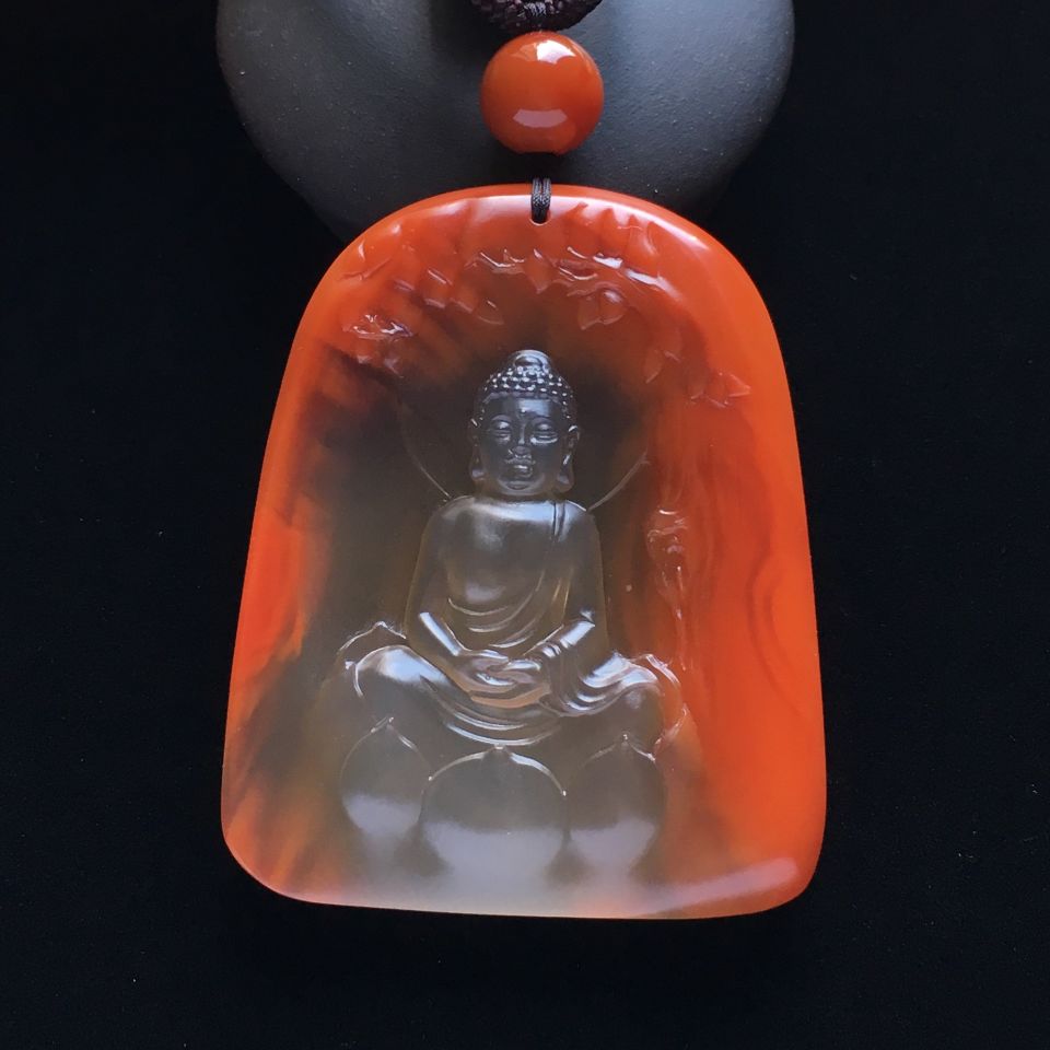 什么人适合戴南红及禁忌,女人戴南红玛瑙好处和禁忌